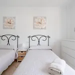 Apartment Ibn Sadi14 *